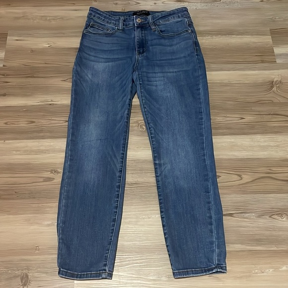 Judy Blue Relaxed Fit Straight Leg Jeans JB82103 JS Womens Size 30 Medium wash - Picture 3 of 13